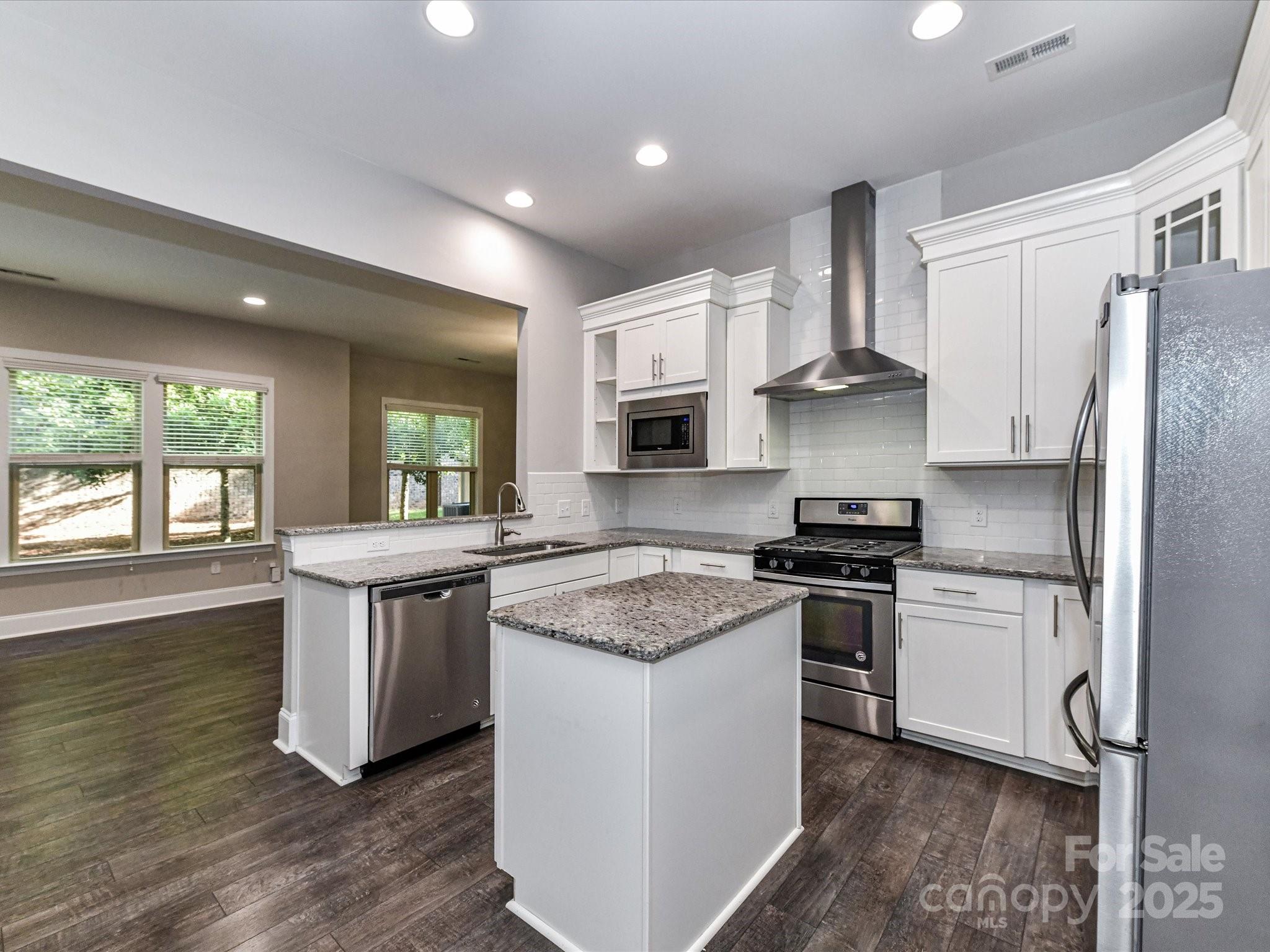 7028 Henry Quincy Way Property Photo 8