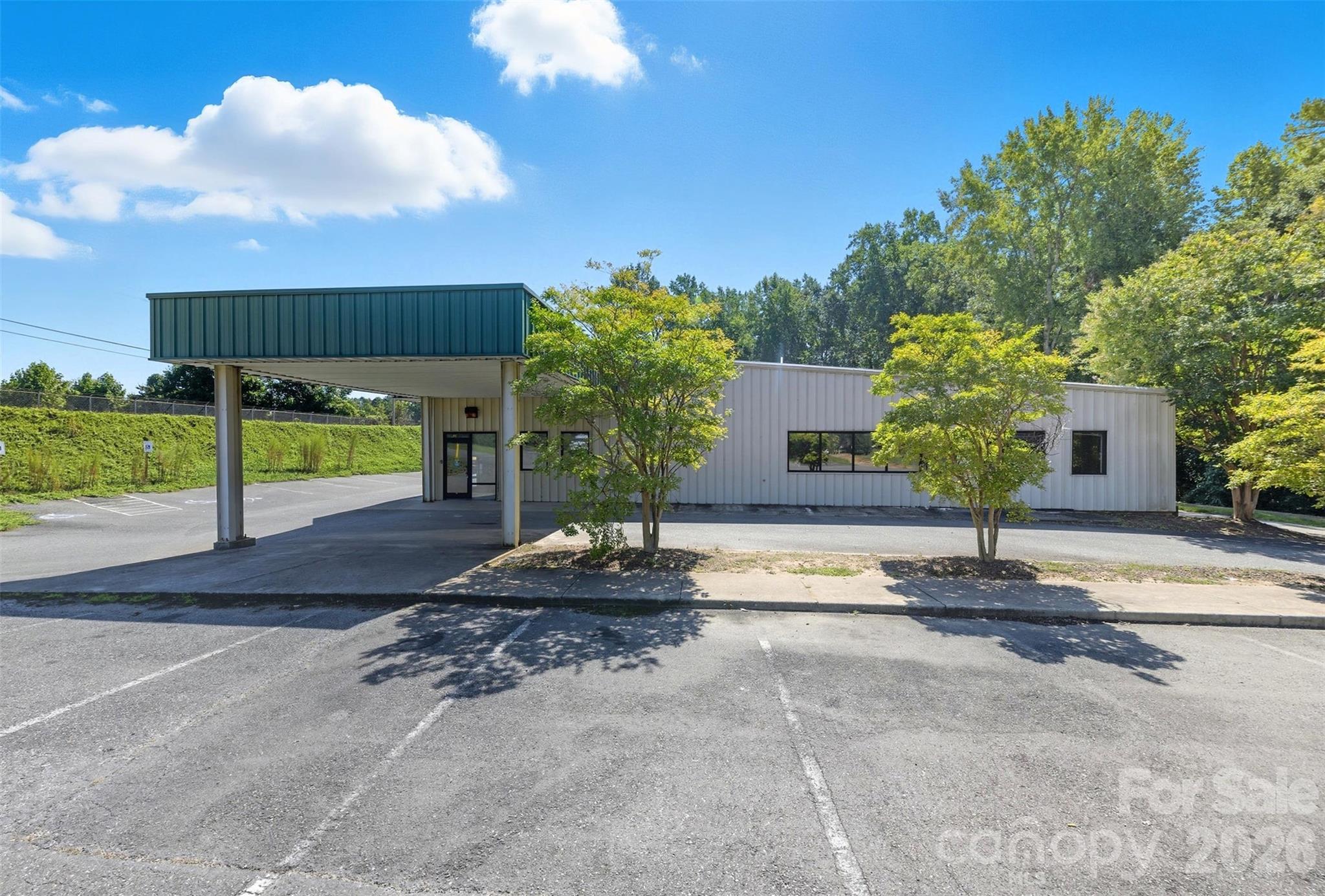 508 Canterbury Road Property Photo 8