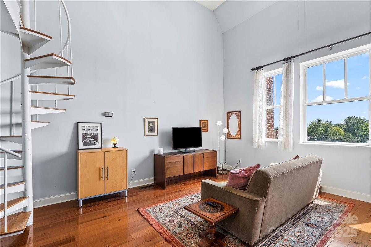 201 S Washington Street #406 Property Photo 10