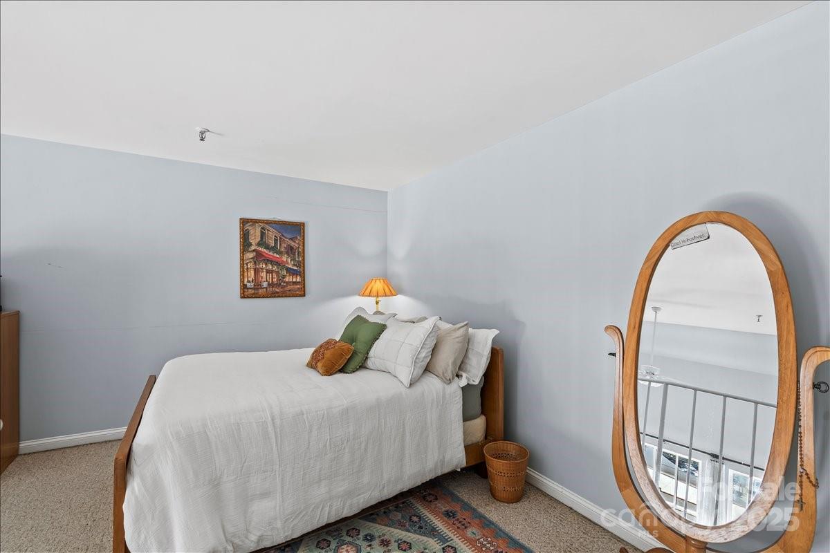 201 S Washington Street #406 Property Photo 19