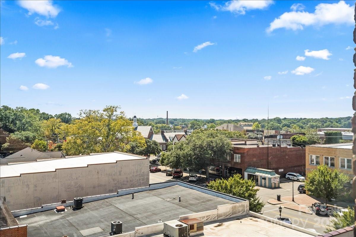 201 S Washington Street #406 Property Photo 27