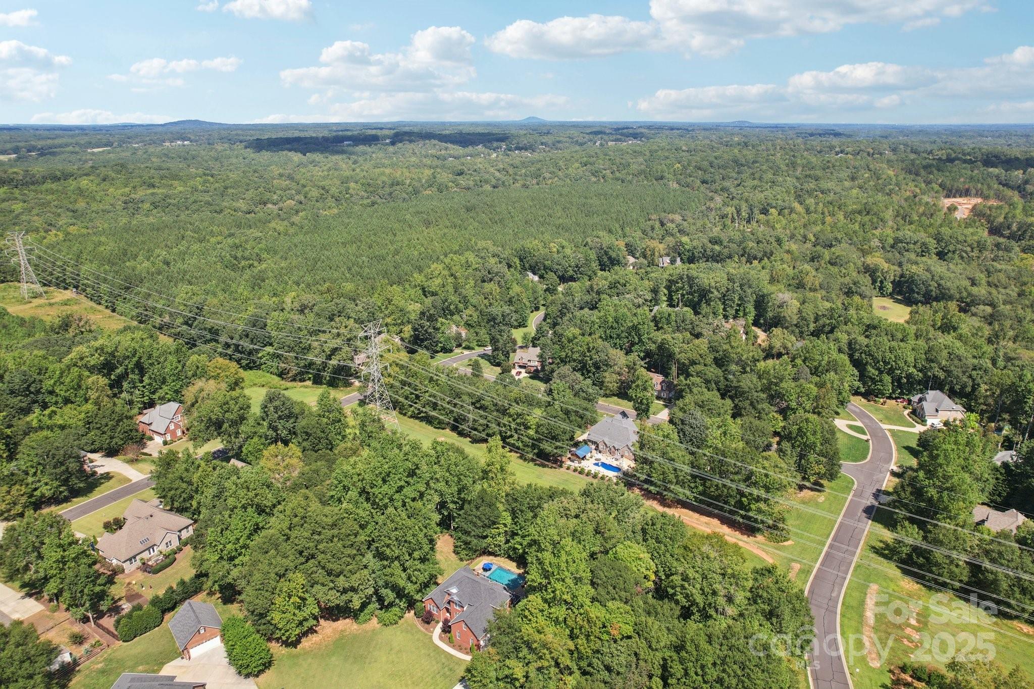 109 Highland Forest Drive Property Photo 1