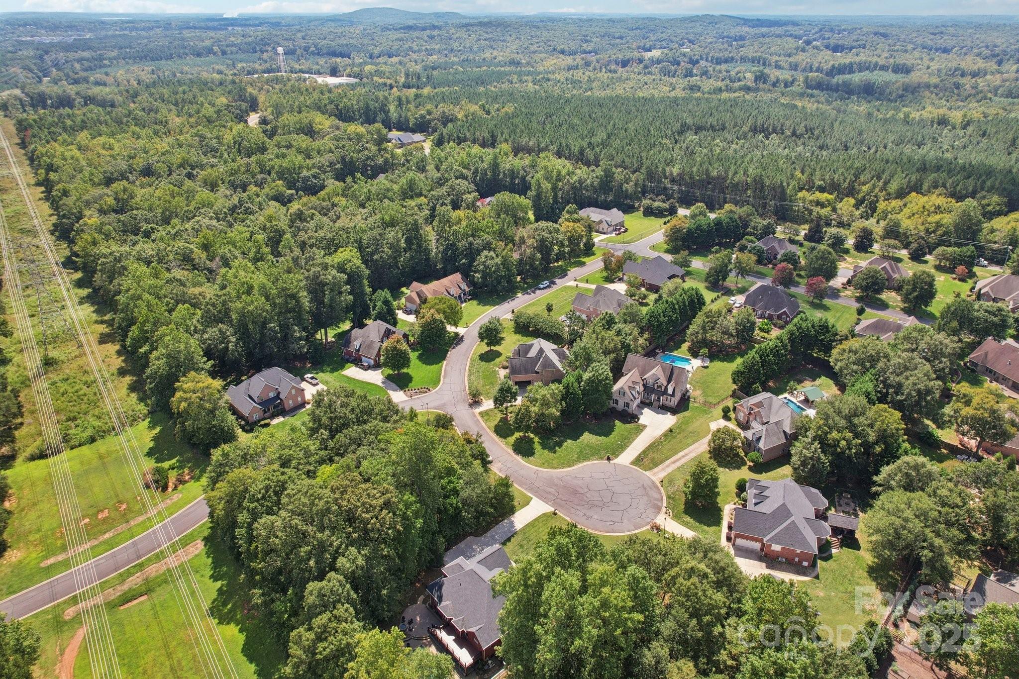 109 Highland Forest Drive Property Photo 2