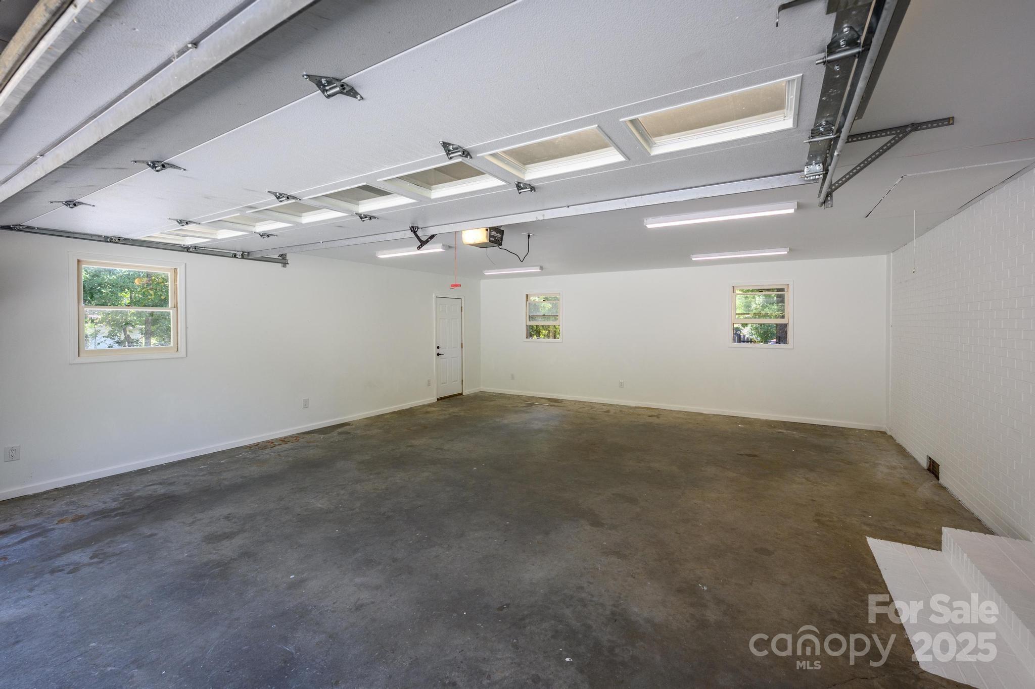 160 Clairmont Road Property Photo 36