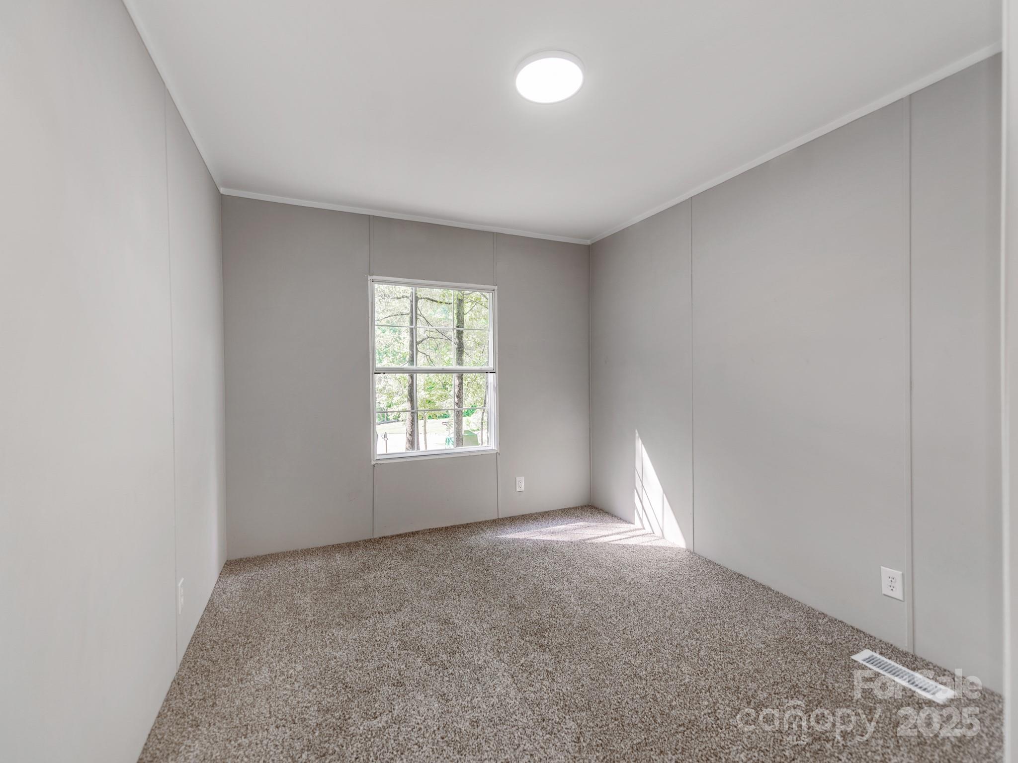 1219 Foxlaire Drive Property Photo 15