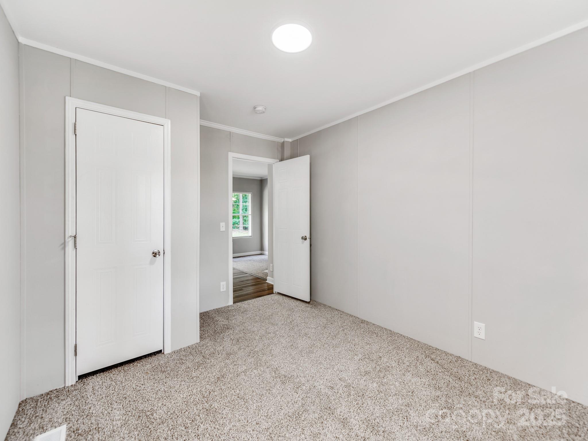 1219 Foxlaire Drive Property Photo 16