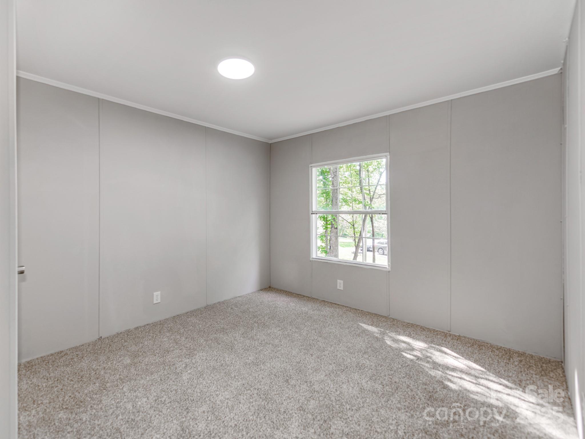 1219 Foxlaire Drive Property Photo 17