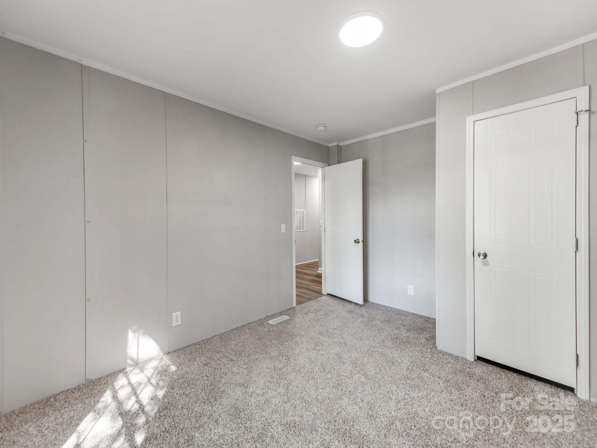 1219 Foxlaire Drive Property Photo 18