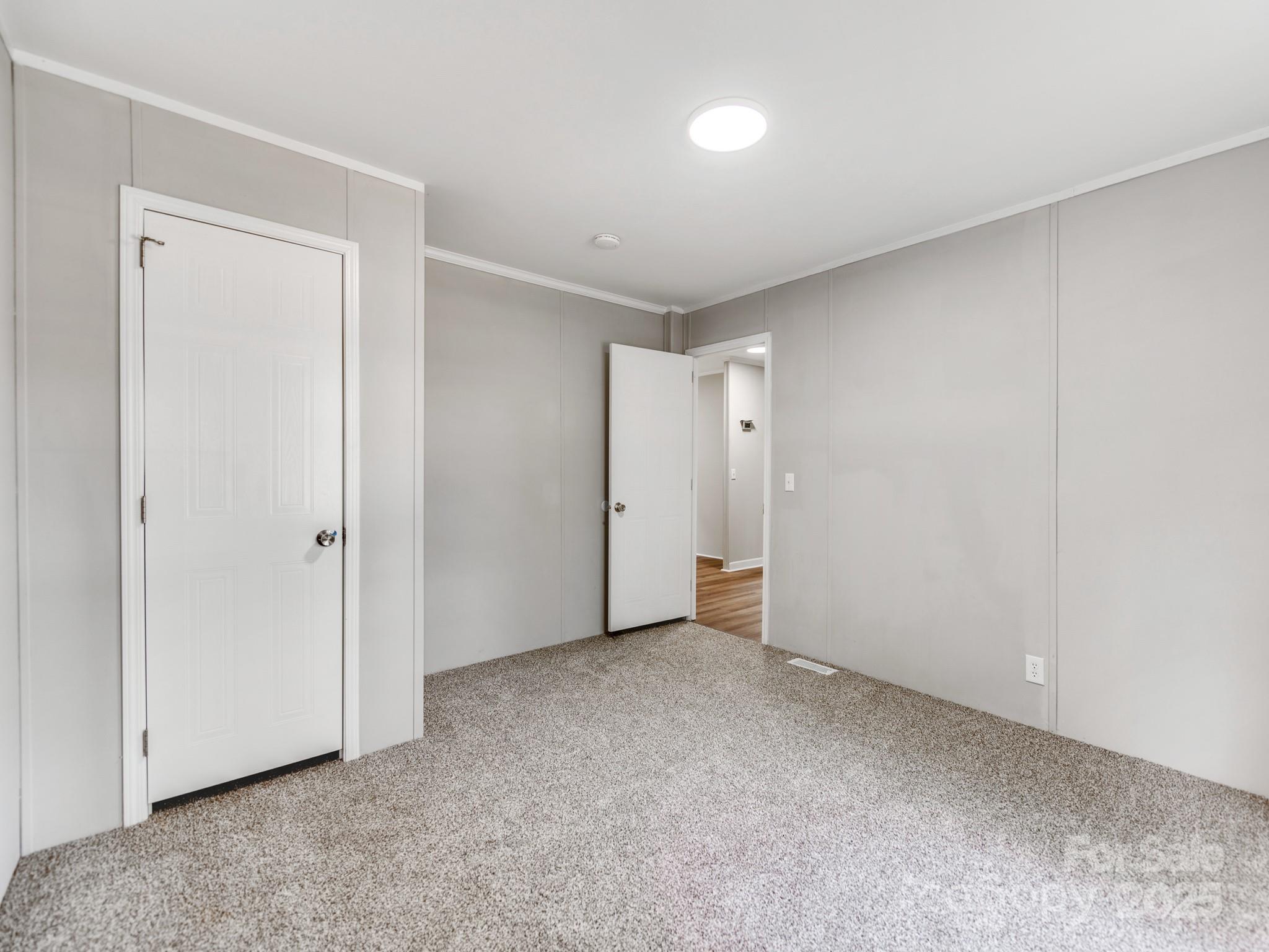 1219 Foxlaire Drive Property Photo 21