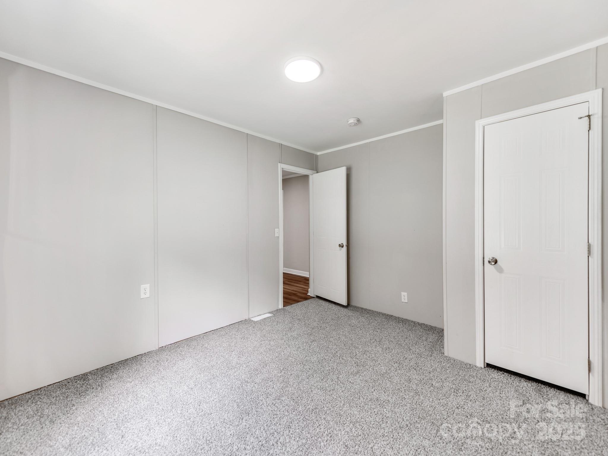 1219 Foxlaire Drive Property Photo 23