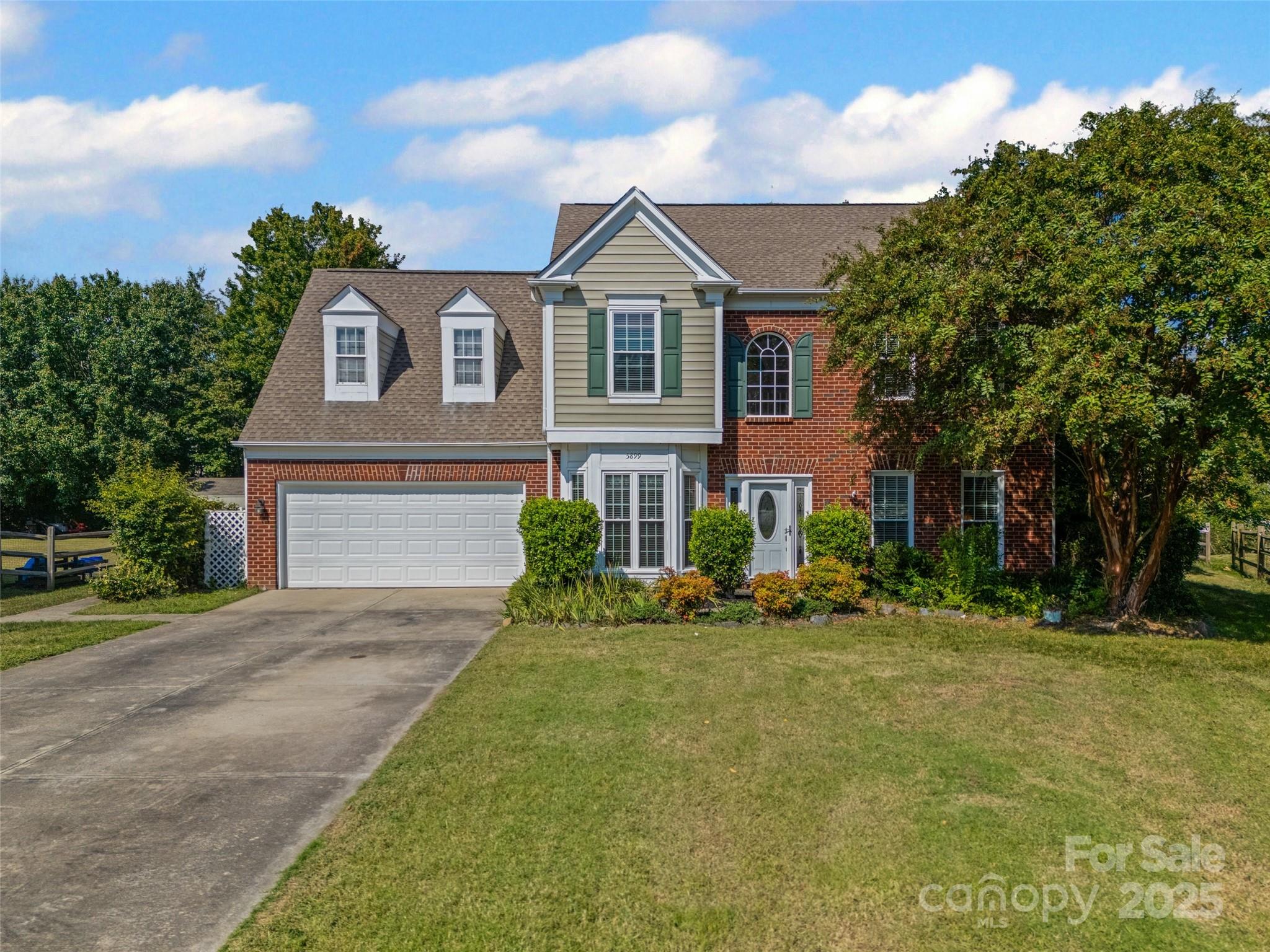 5899 Crimson Oak Court Property Photo 1