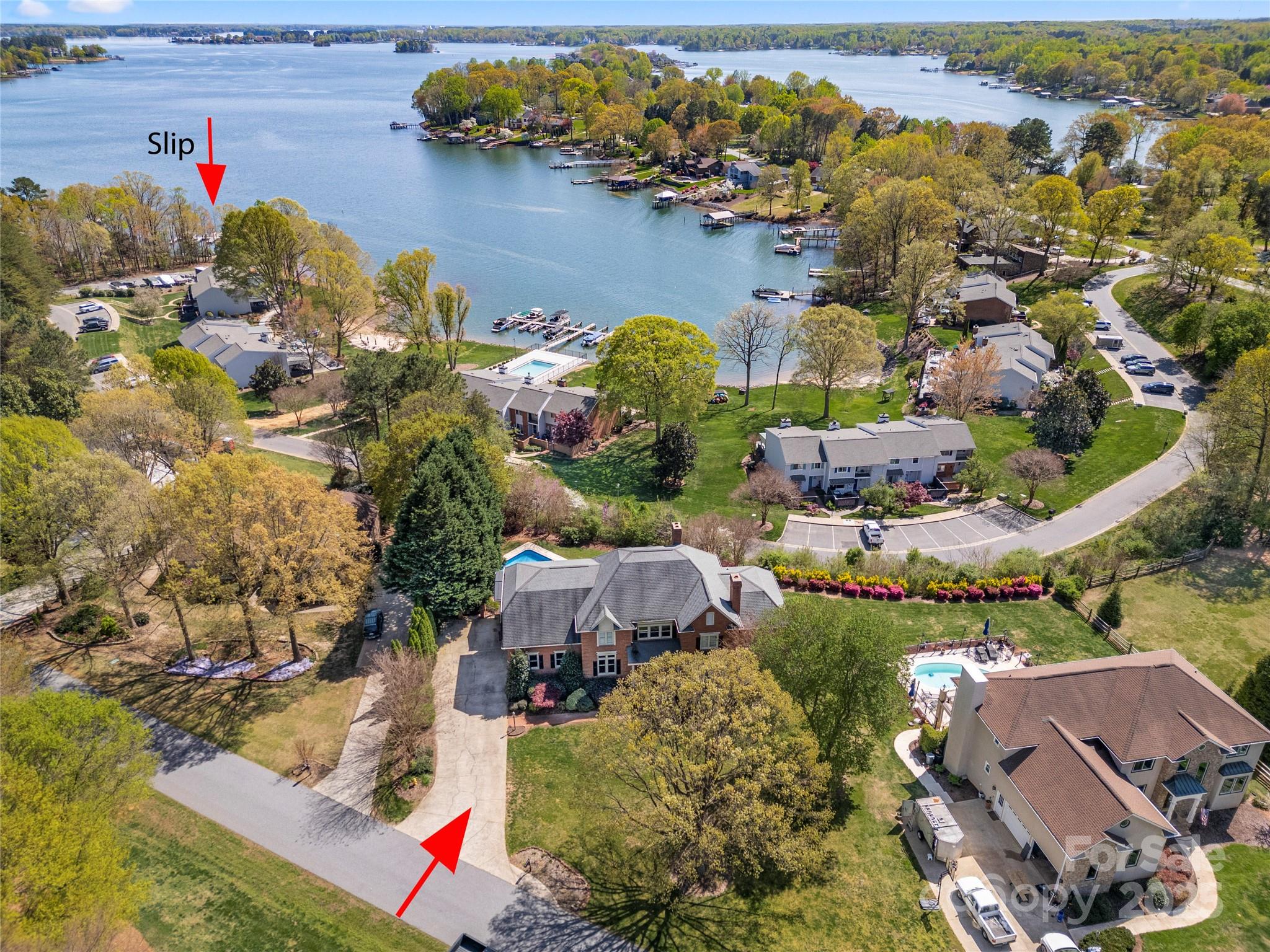 7980 Bradford Lane Property Photo 2