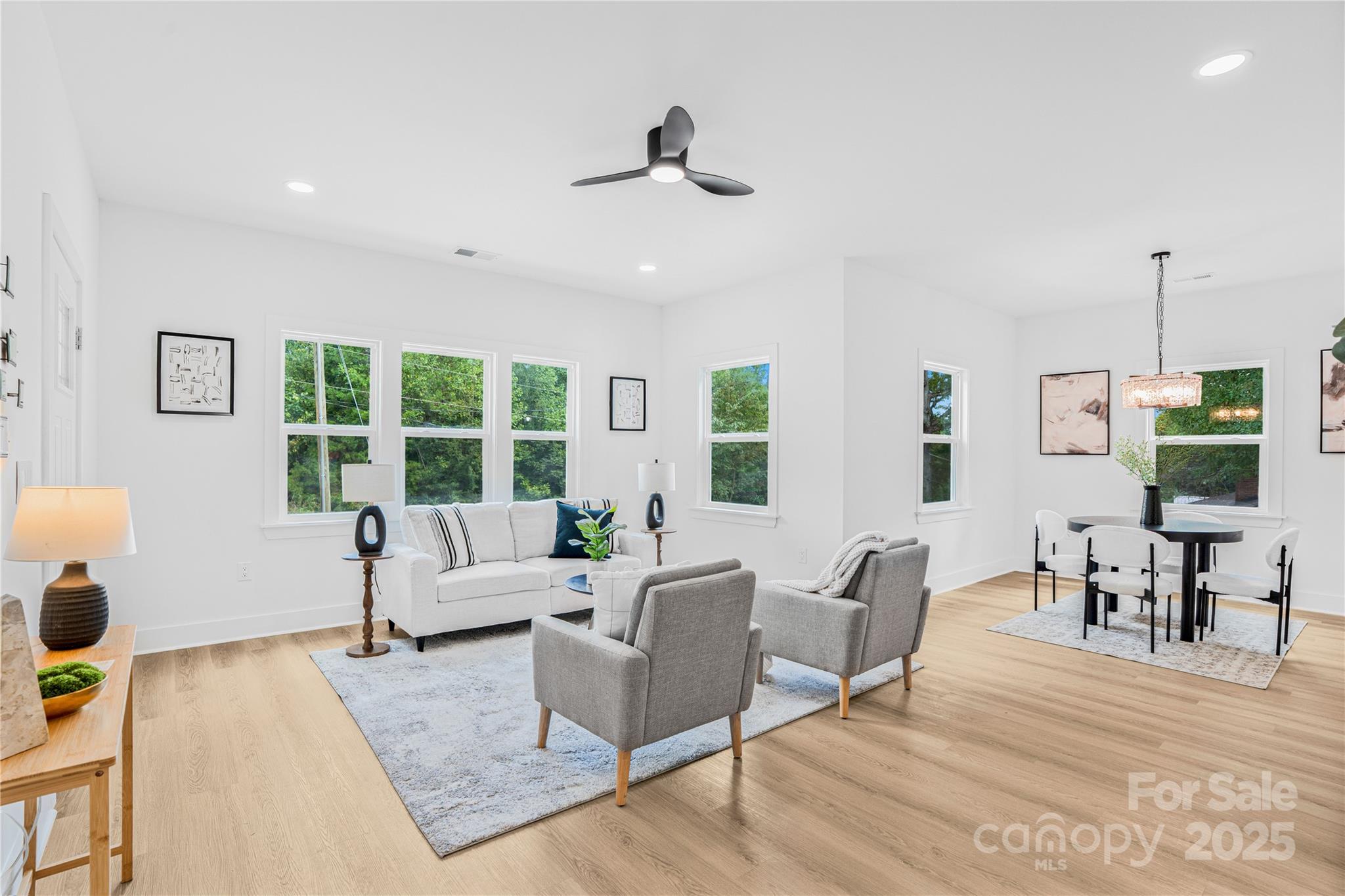 2520 Wildwood Drive Property Photo 4