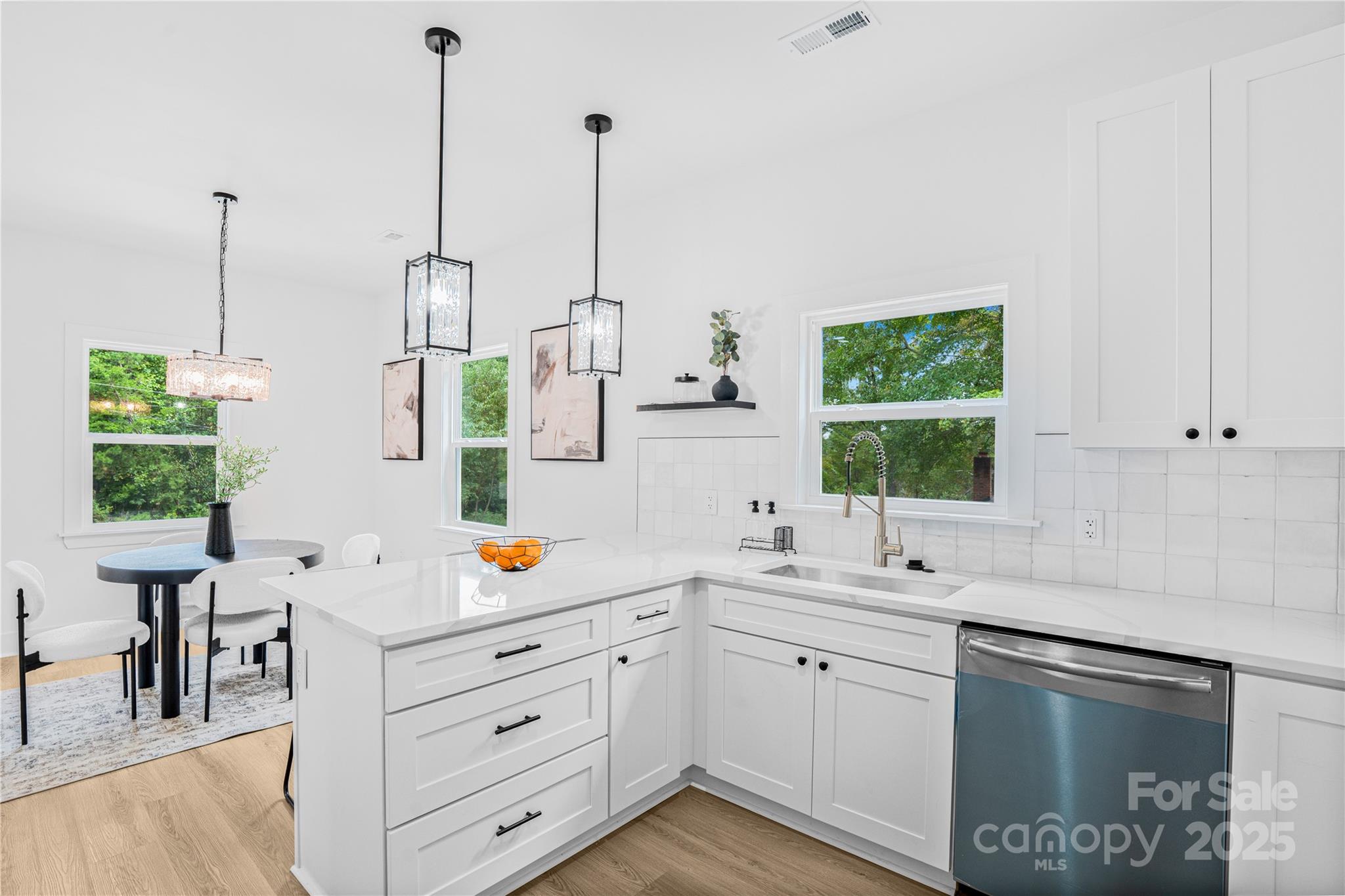 2520 Wildwood Drive Property Photo 9