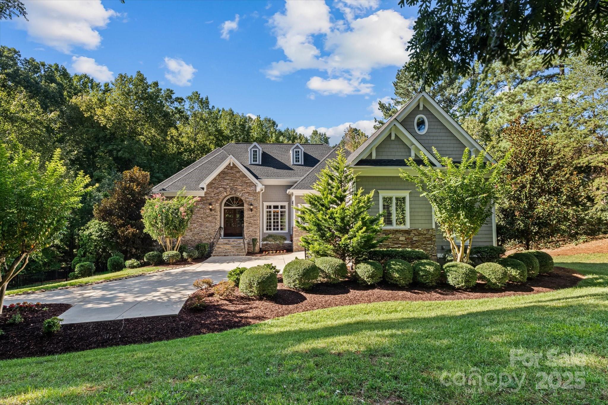 106 Ballston Drive Property Photo 3