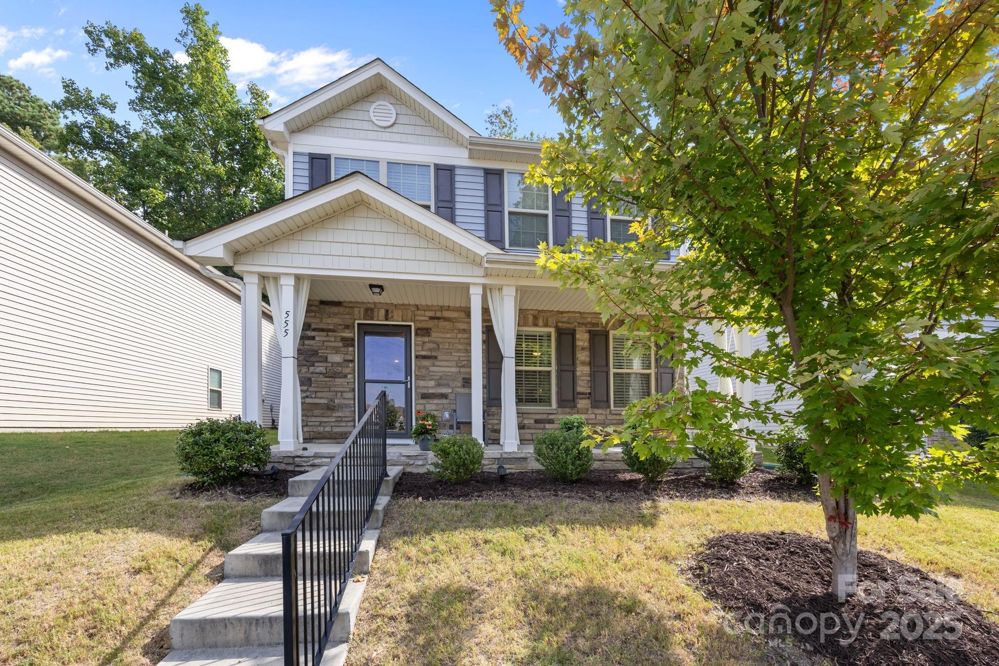 555 Stockton Way Property Photo 4