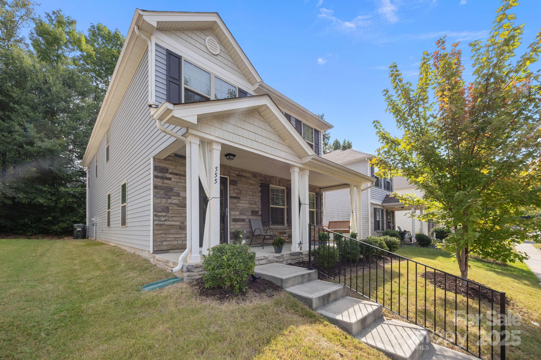 555 Stockton Way Property Photo 5