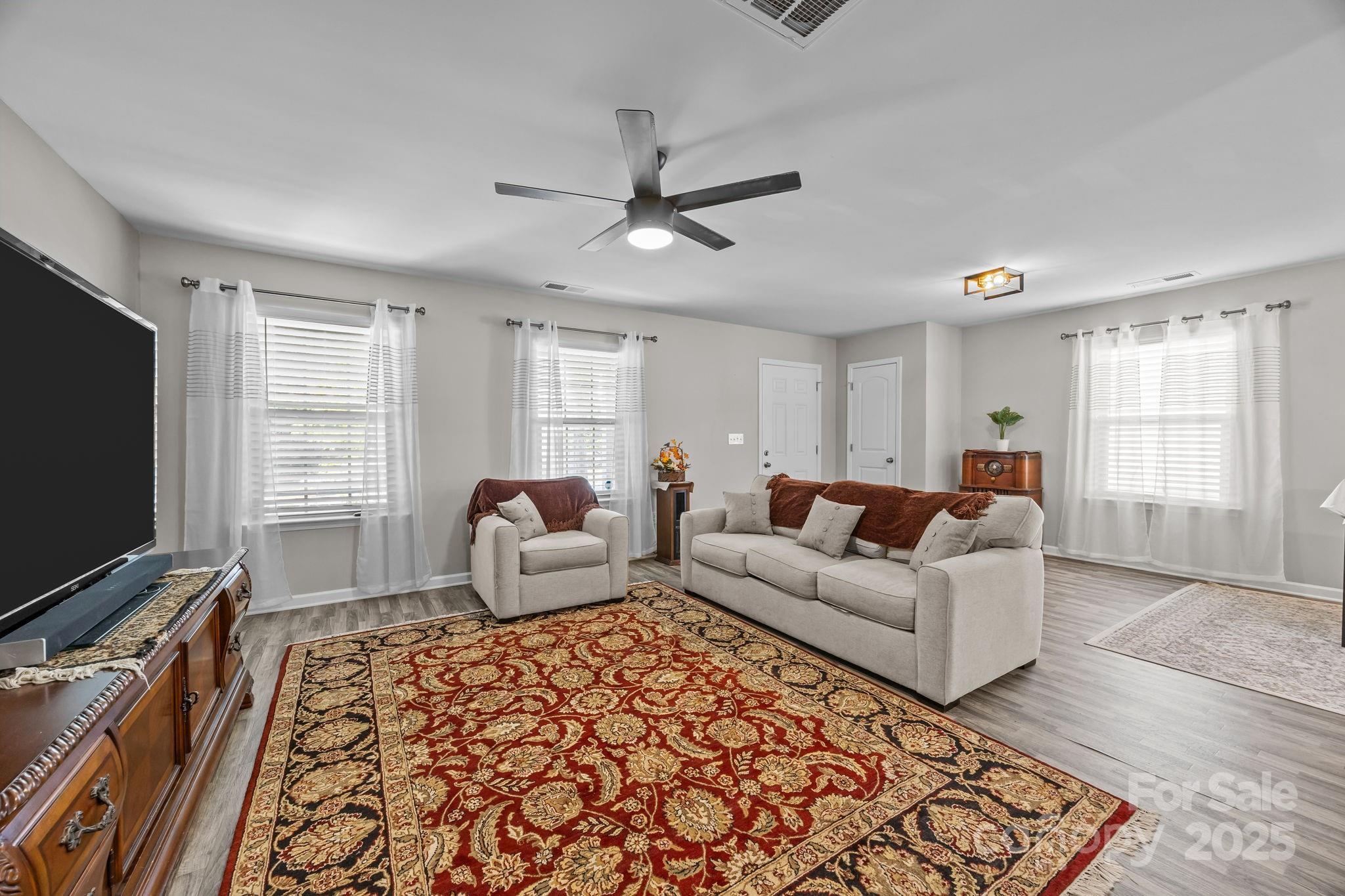 555 Stockton Way Property Photo 25