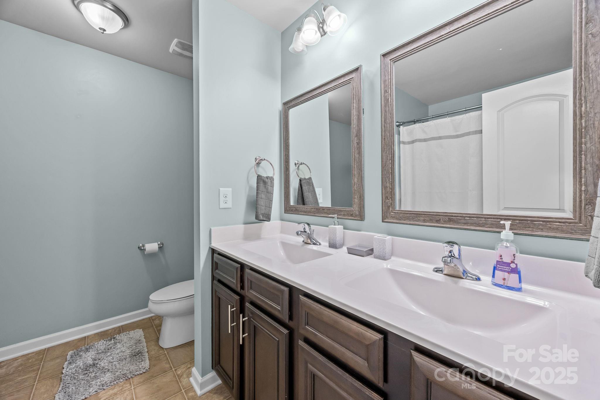 555 Stockton Way Property Photo 34