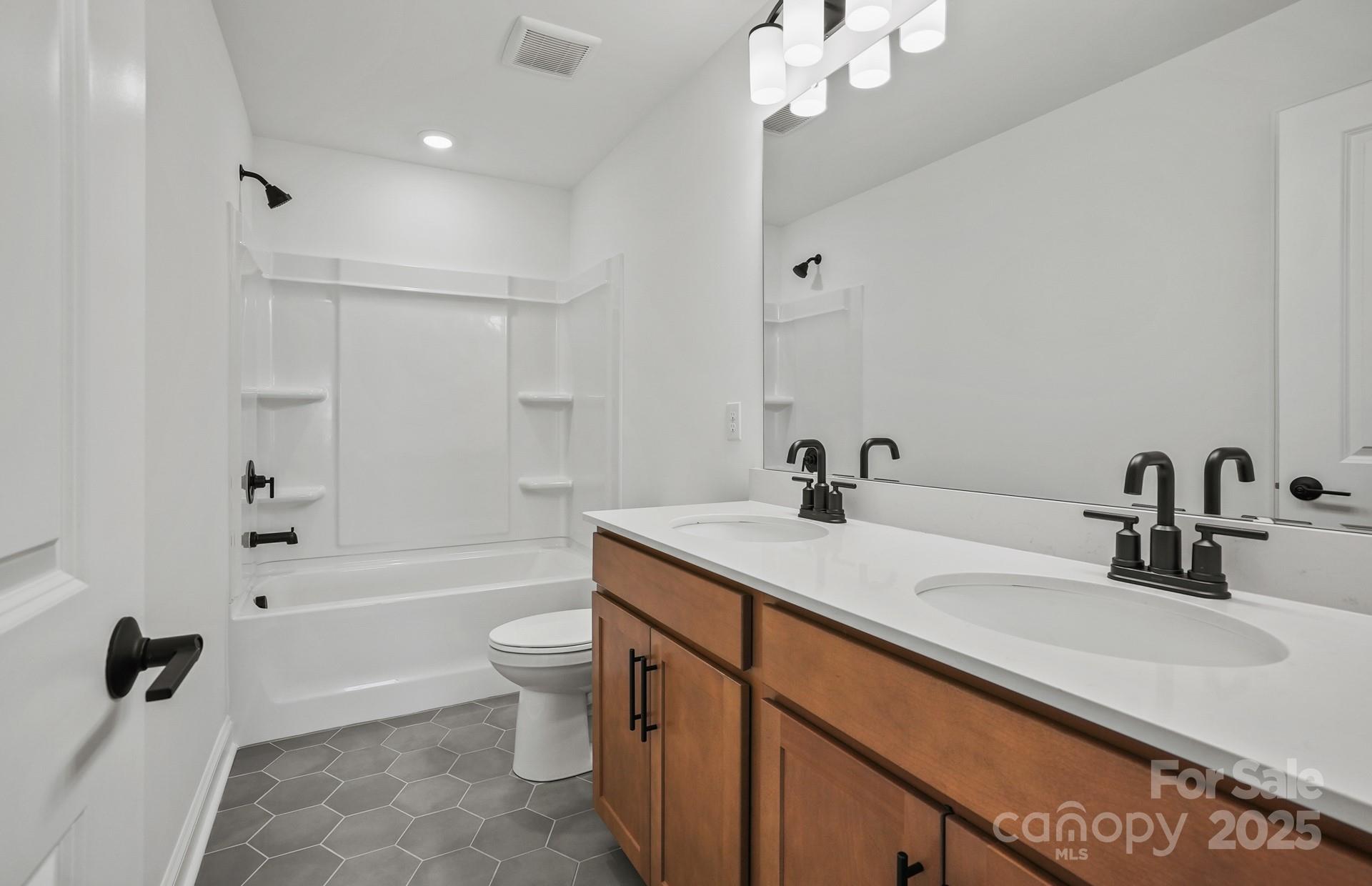 2144 Millennium Drive 95 Property Photo 27