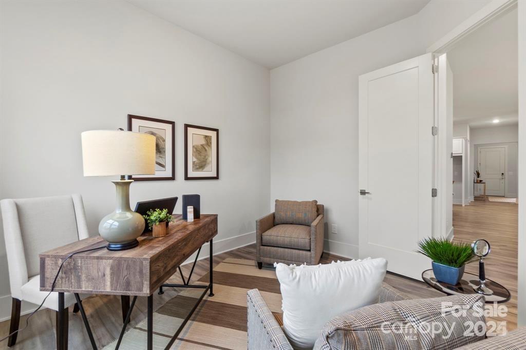 4142 Eastover Glen 0321 Property Photo 6