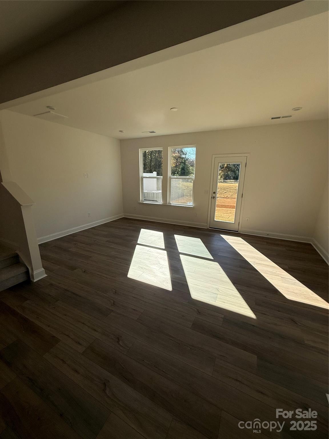 3120 Elaine Avenue 10a Property Photo 6