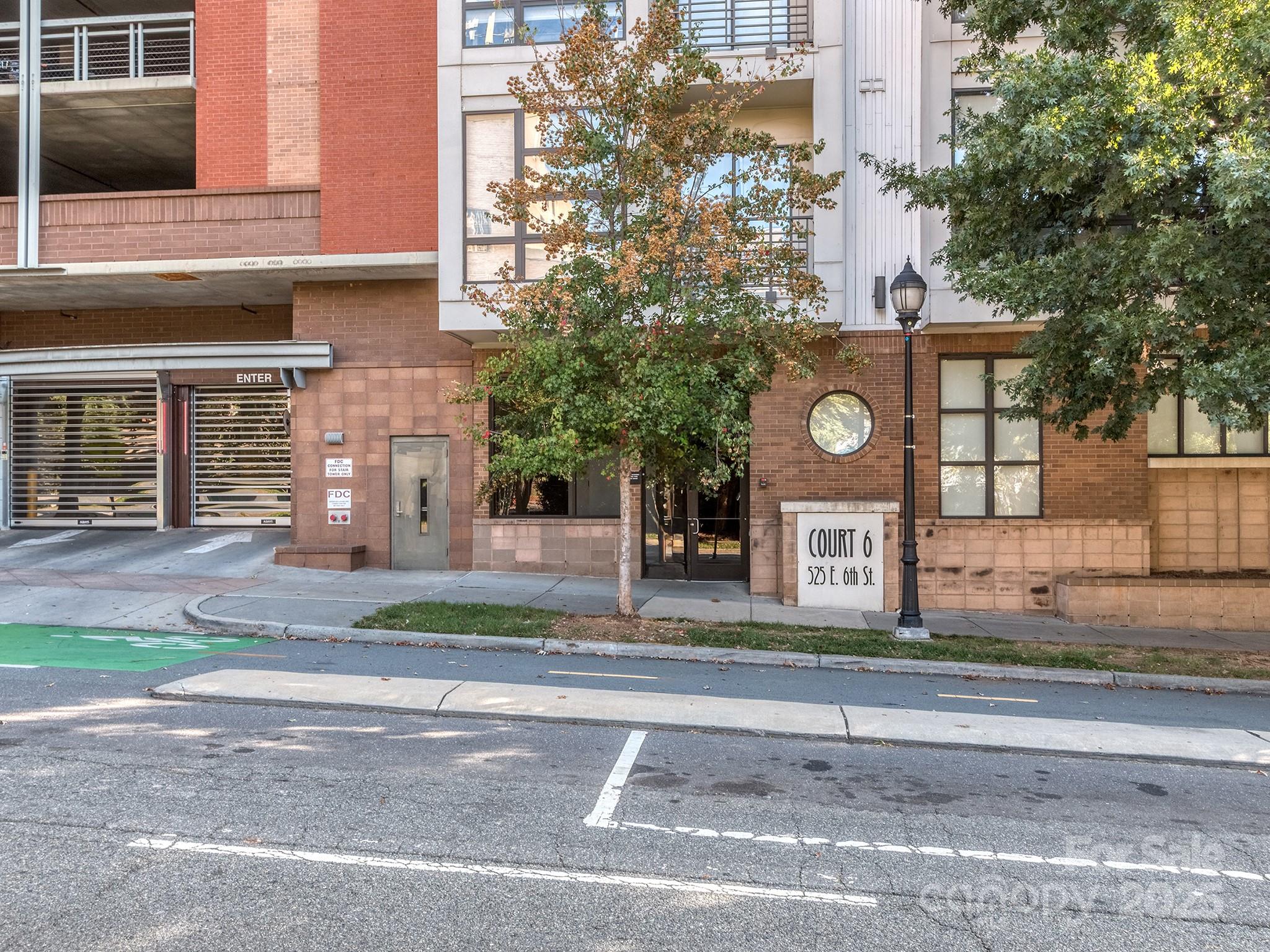 525 E Sixth Street 407 Property Photo 2