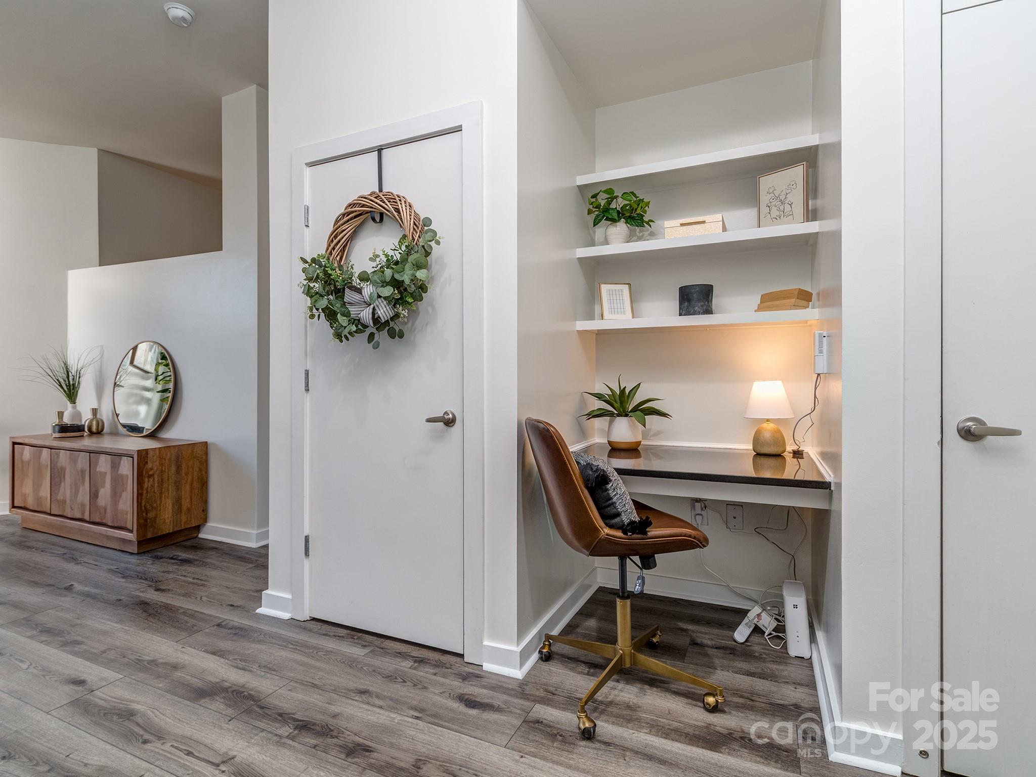 525 E Sixth Street 407 Property Photo 6