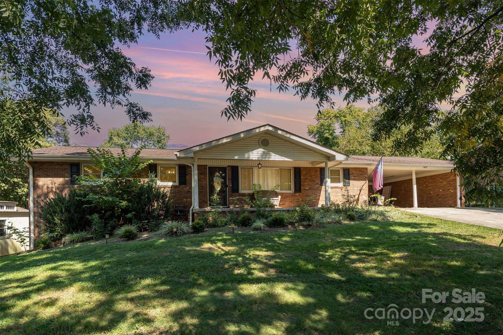 5609 Grace Chapel Road Property Photo 1