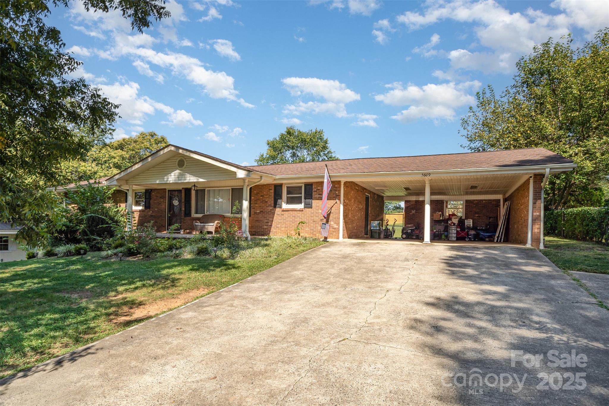 5609 Grace Chapel Road Property Photo 3