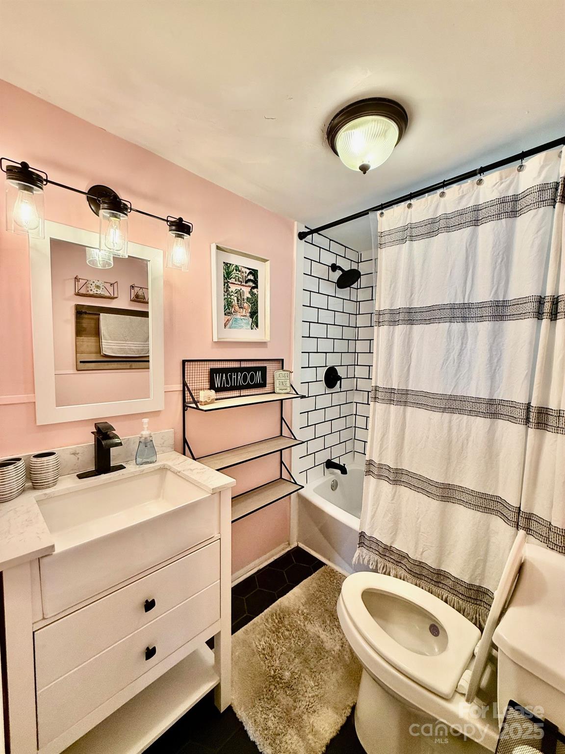 12 Powell Street Property Photo 6