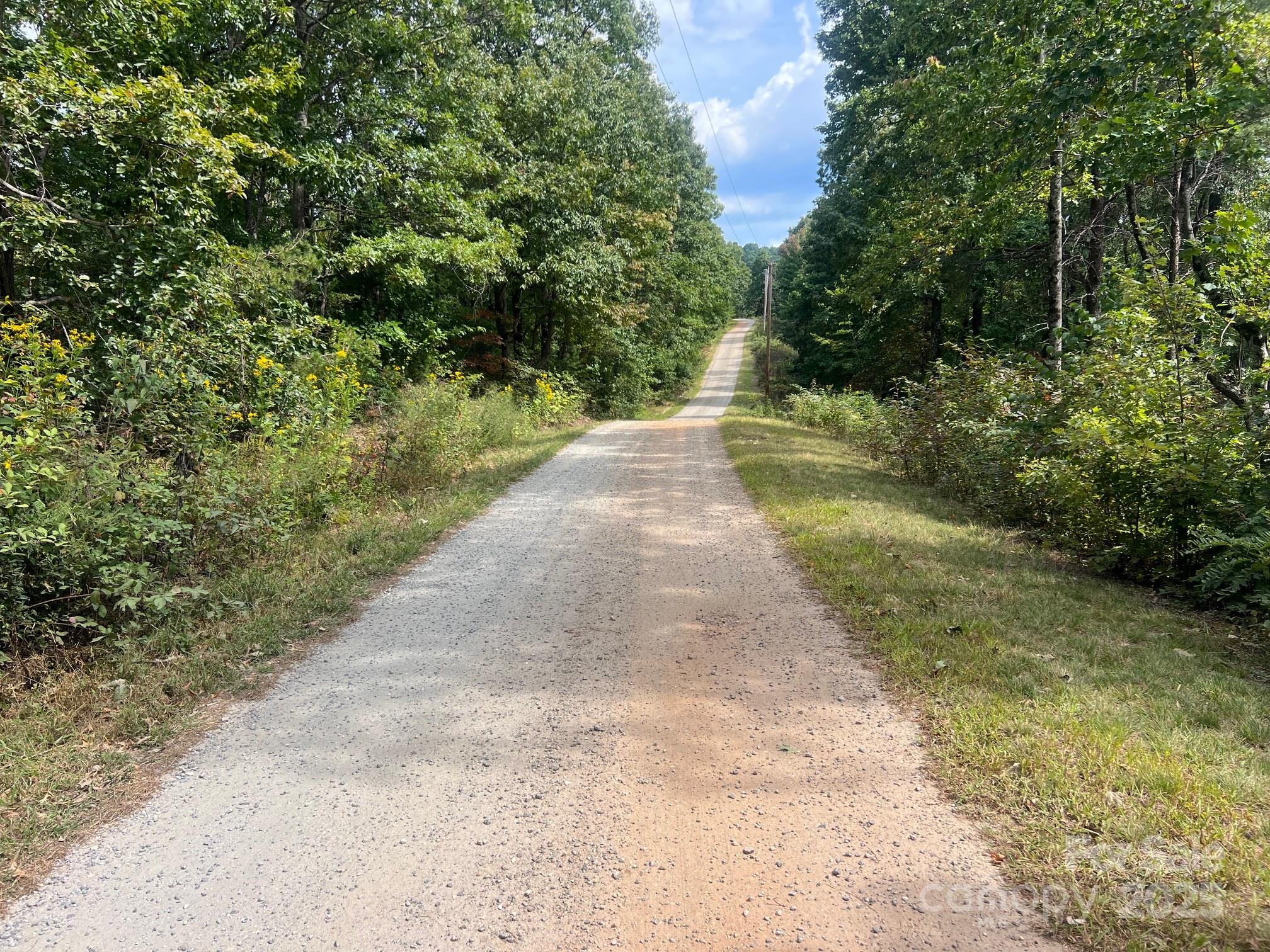 6792 Silver Creek Lane Property Photo 5