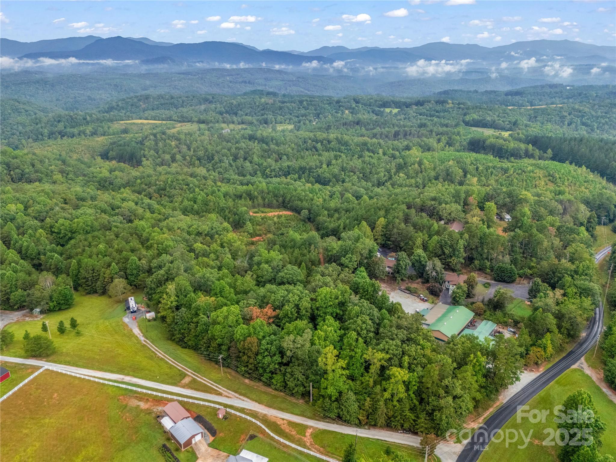 625 Rainbow Rapids Road Property Photo 2