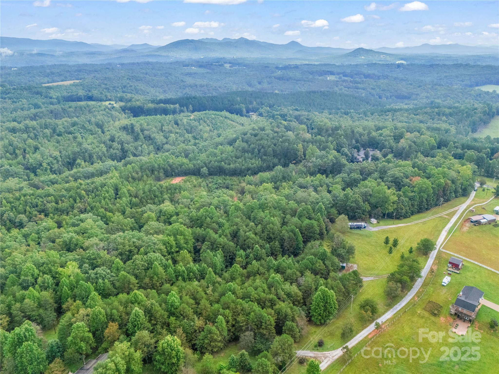 625 Rainbow Rapids Road Property Photo 5