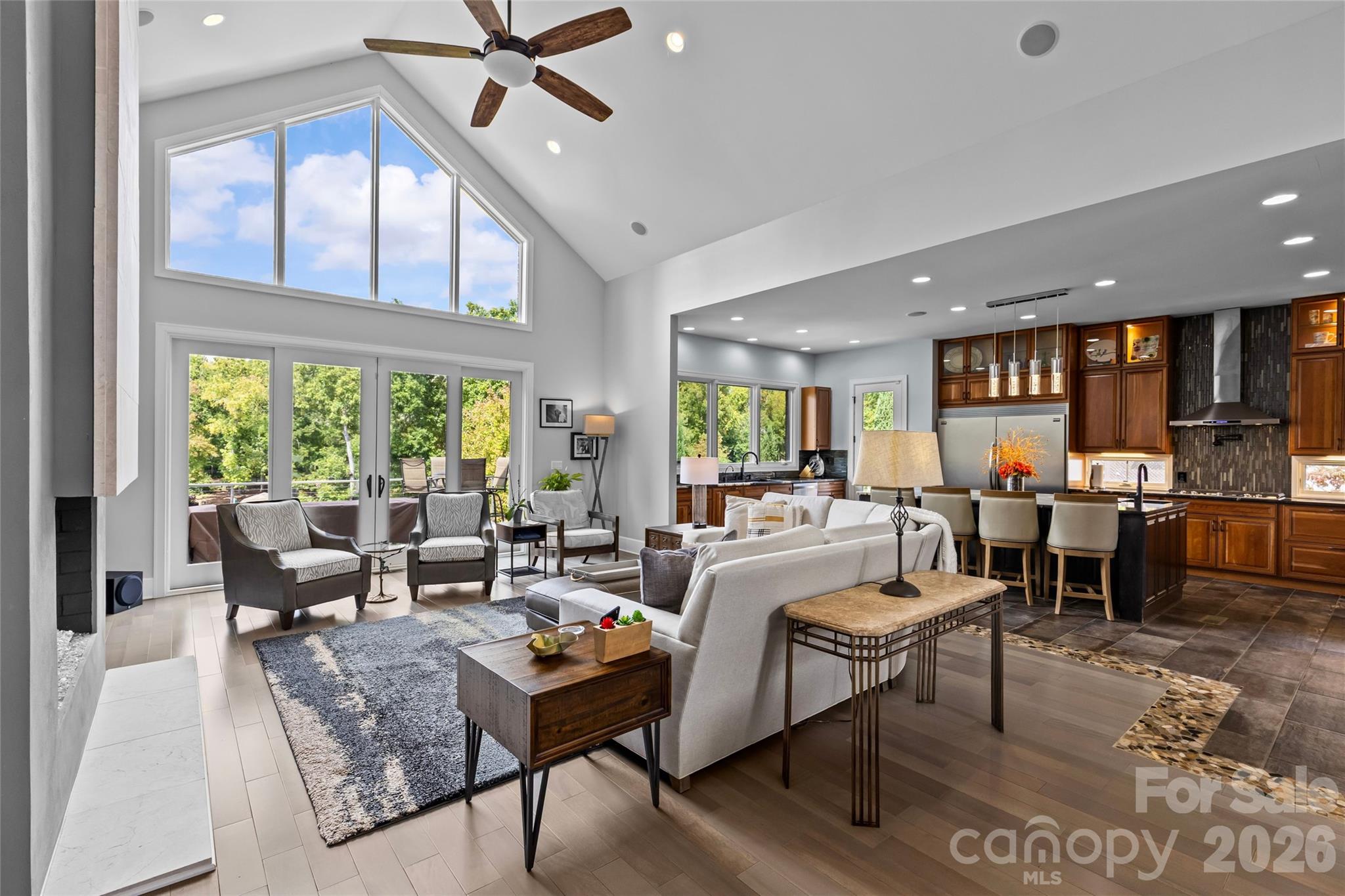 6032 Headlands Court Property Photo 13