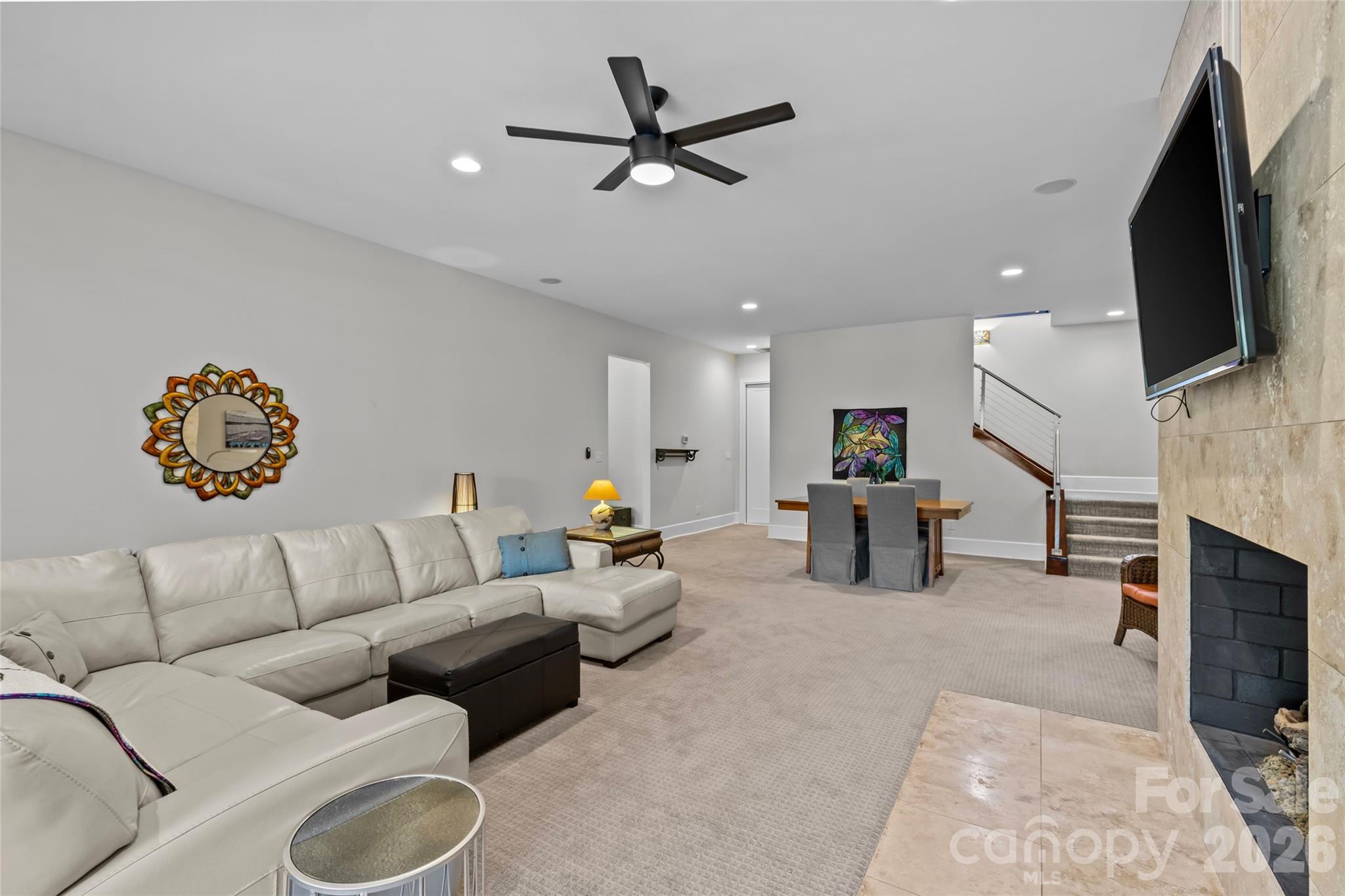 6032 Headlands Court Property Photo 33