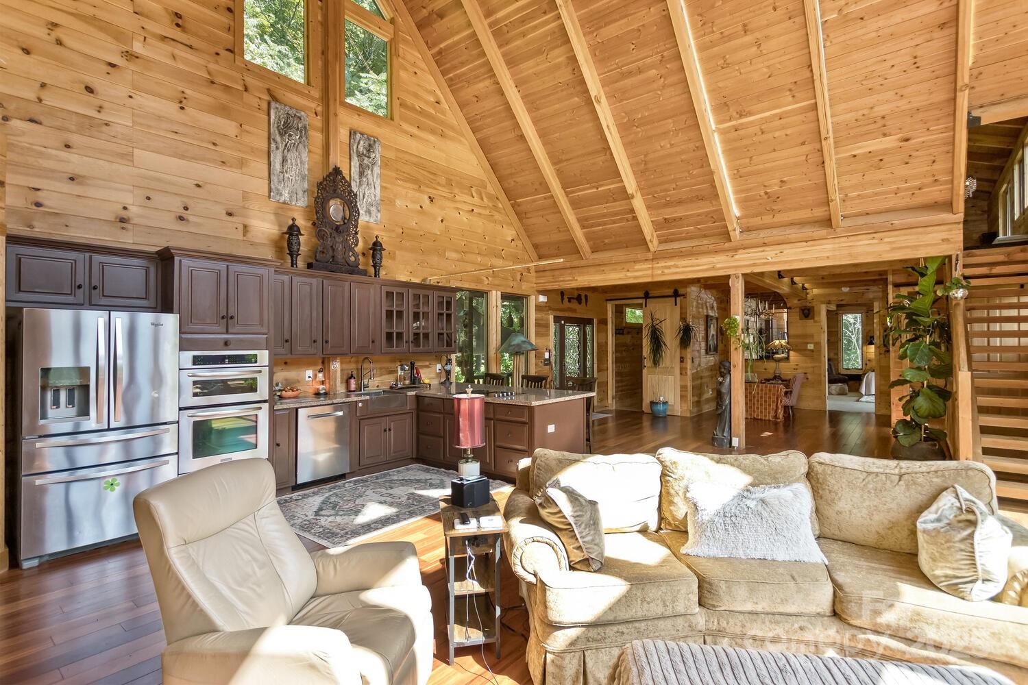 10 Scott Mountain Drive Property Photo 4