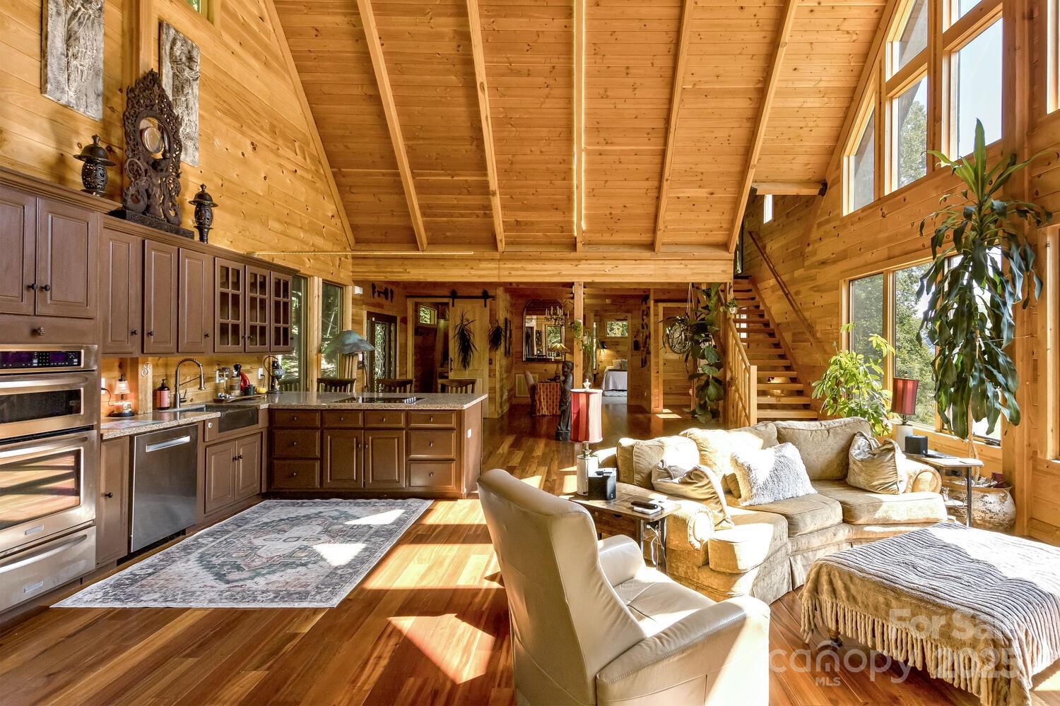 10 Scott Mountain Drive Property Photo 6