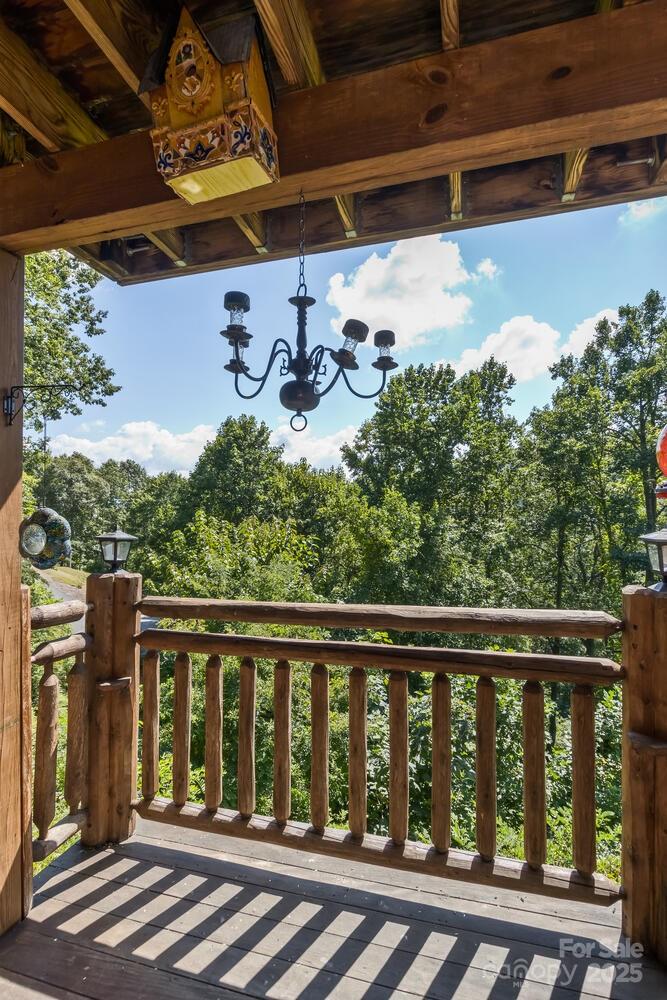 10 Scott Mountain Drive Property Photo 12