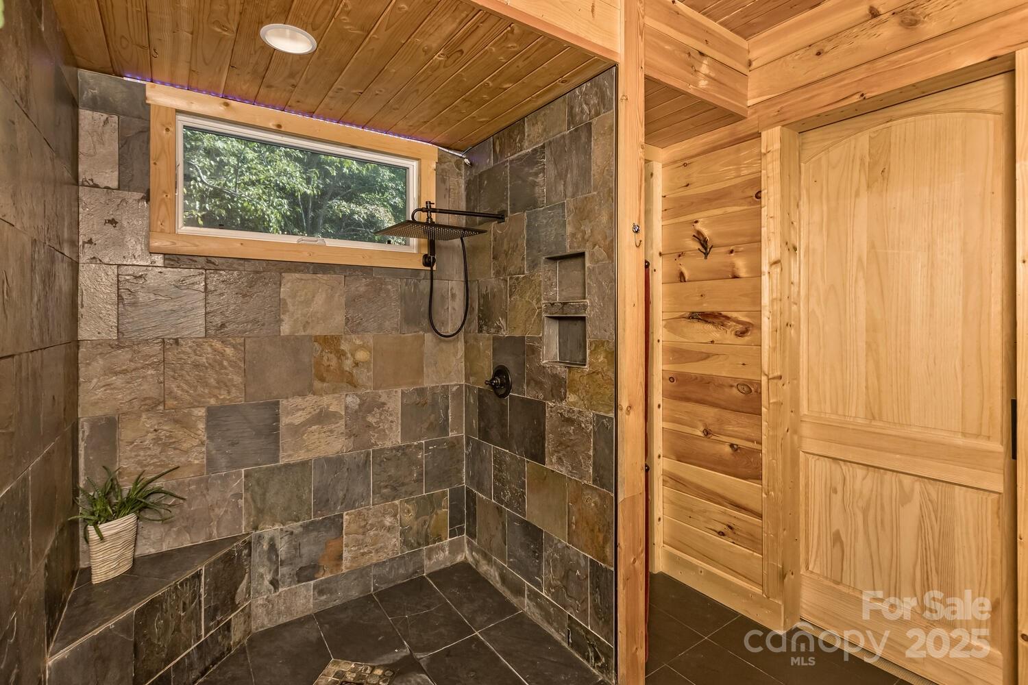 10 Scott Mountain Drive Property Photo 13