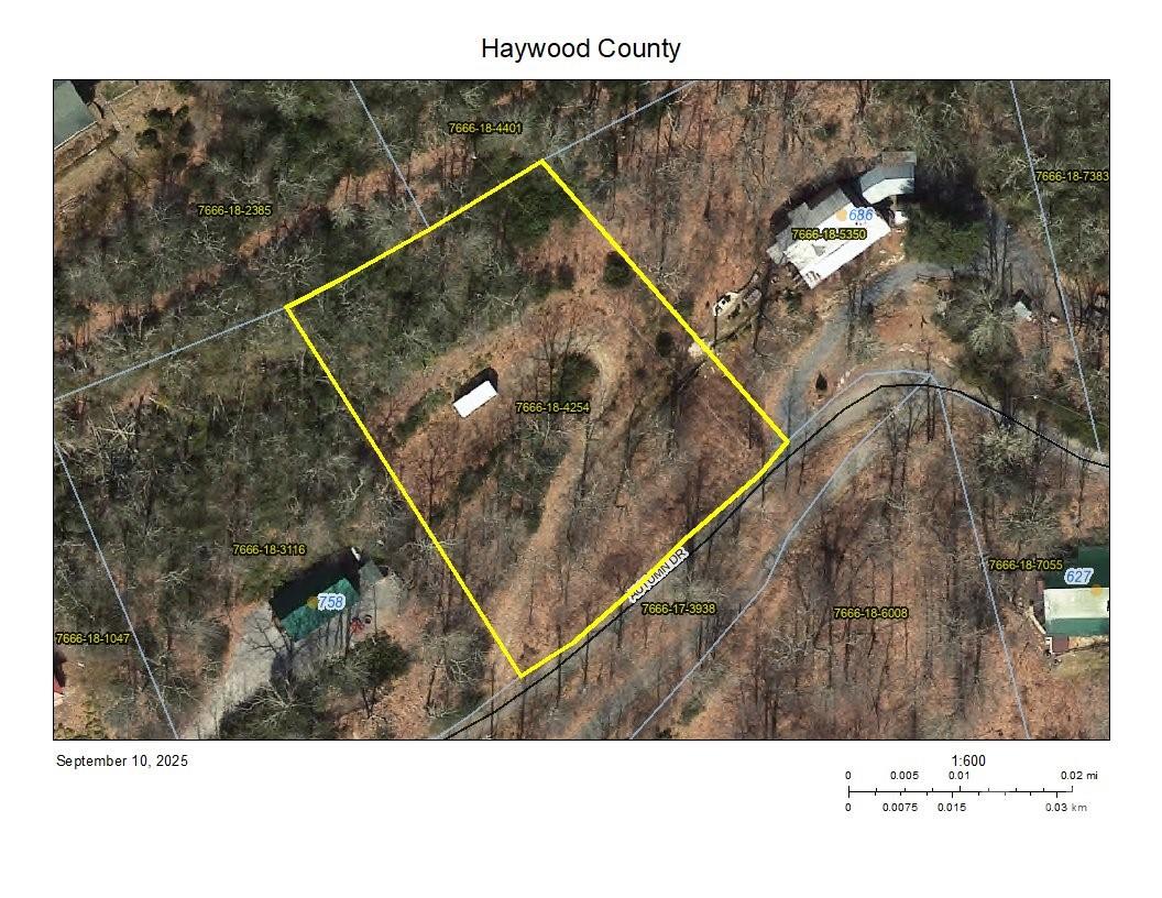 720 Autumn Drive Property Photo 10
