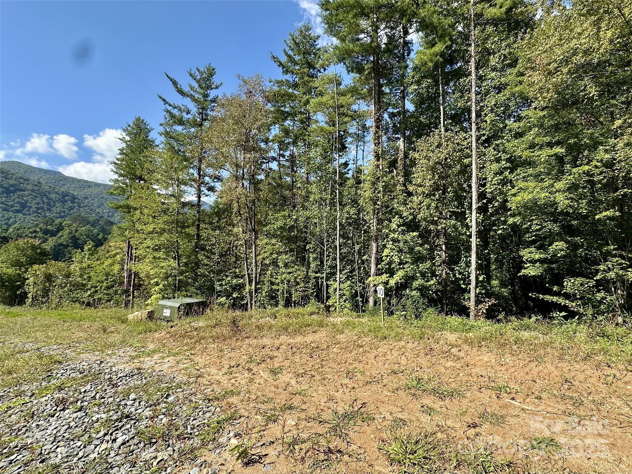 10 Freshwater Cove Property Photo 3