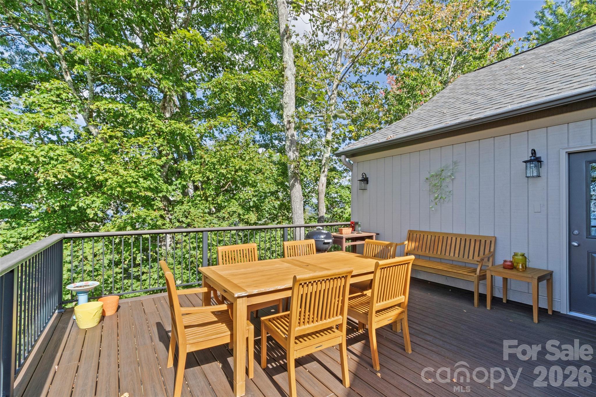 430 Rhododendron Lane Property Photo 11