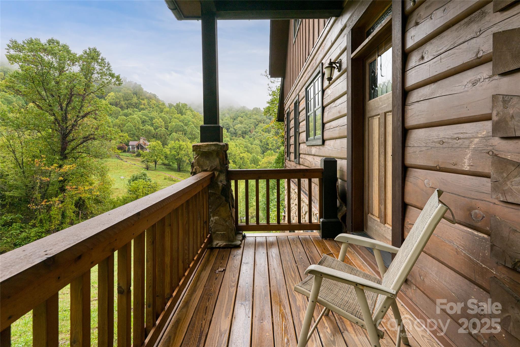 635 Whisper Mountain Drive Property Photo 6