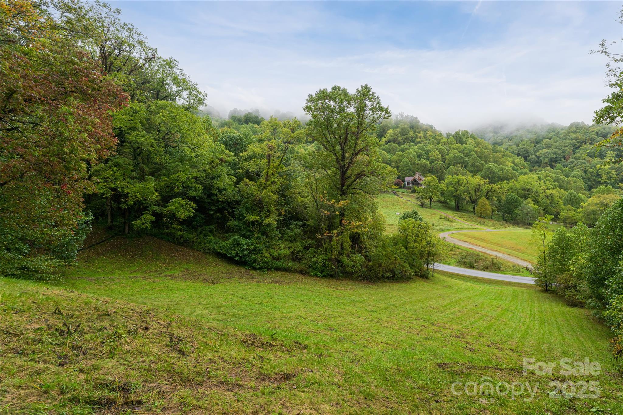 635 Whisper Mountain Drive Property Photo 10
