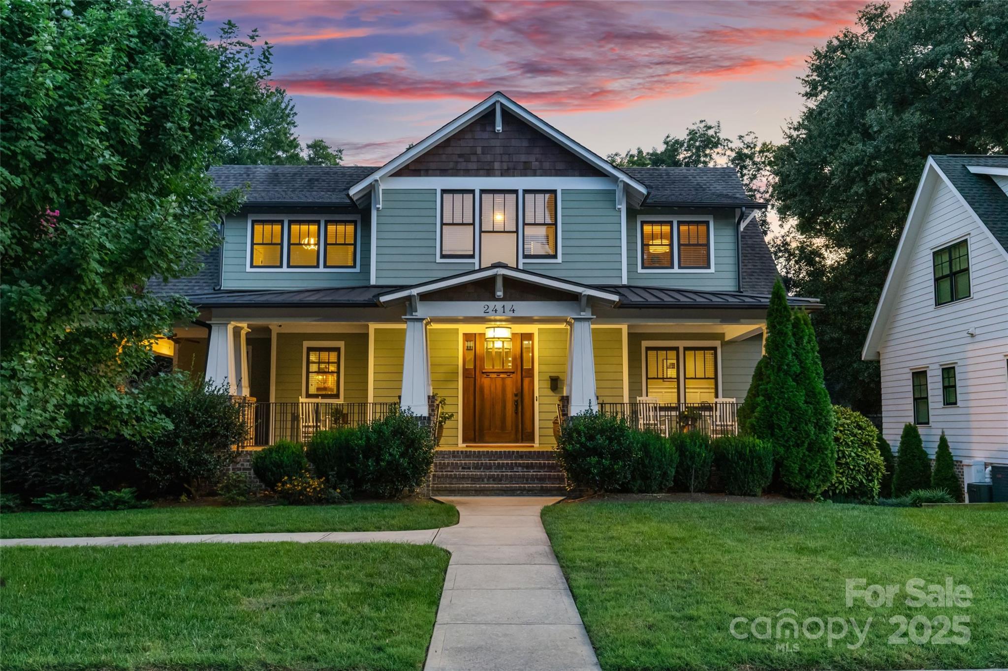 2414 Bay Street Property Photo 1