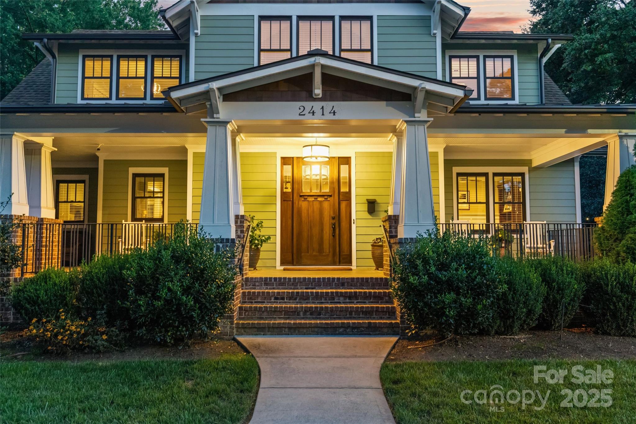 2414 Bay Street Property Photo 6