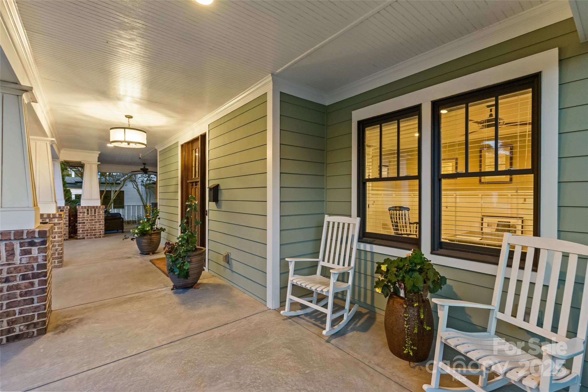 2414 Bay Street Property Photo 7