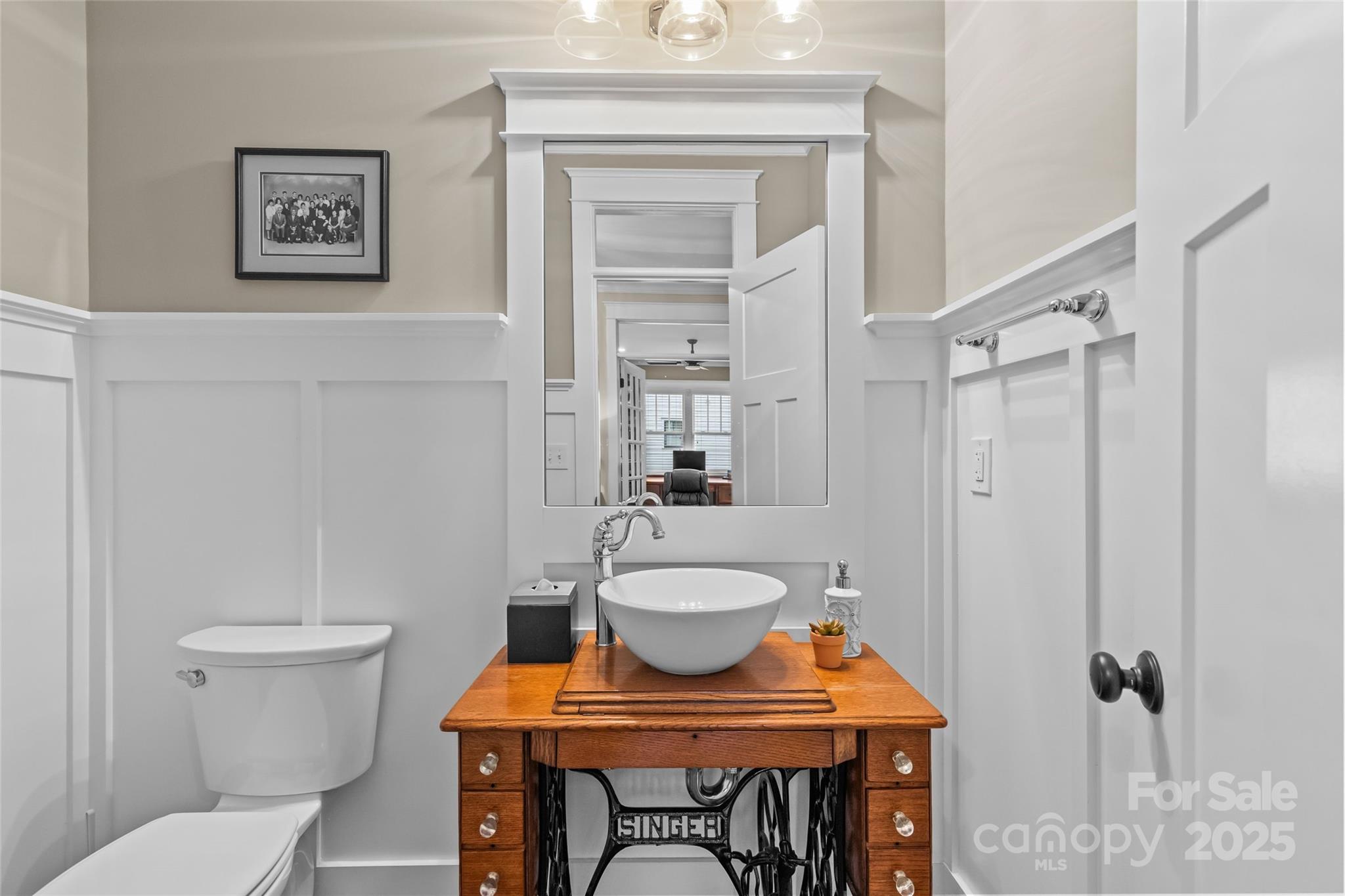 2414 Bay Street Property Photo 11