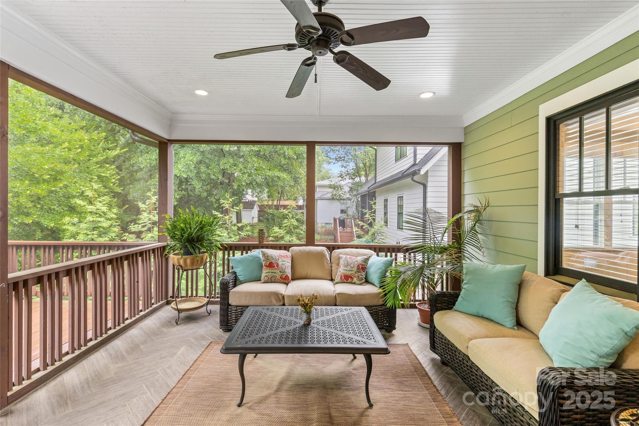 2414 Bay Street Property Photo 20